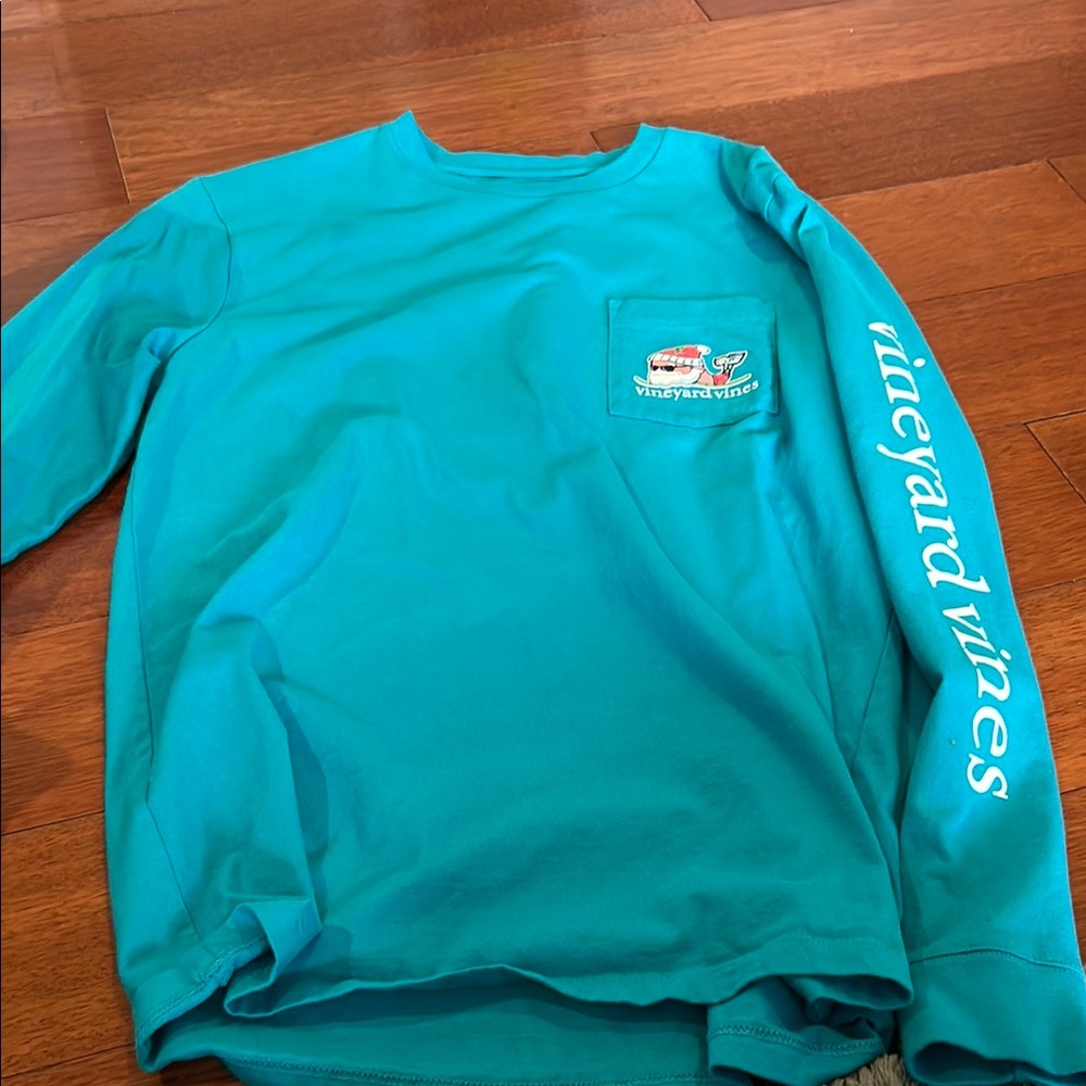 Vineyard Vines woman’s Turquoise Long Sleeve Shirt
